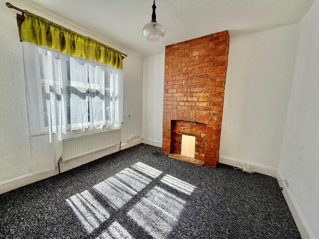 Baker Street, Semilong, Northampton NN2 - View 2