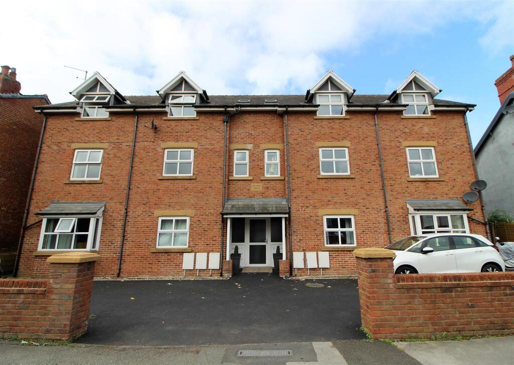 Main image of property: Victoria Court,Station Road, Poulton Le Fylde