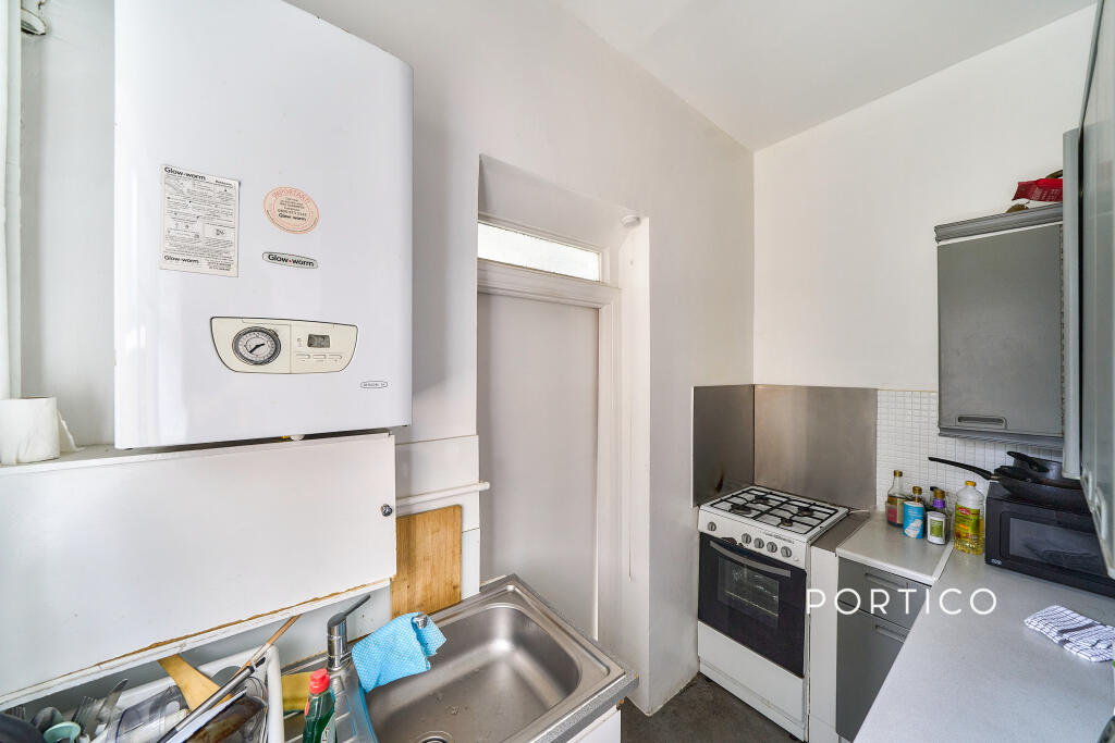 Apartment in London - View 3