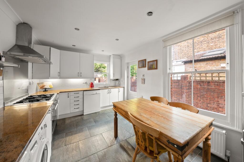 House in London - View 4