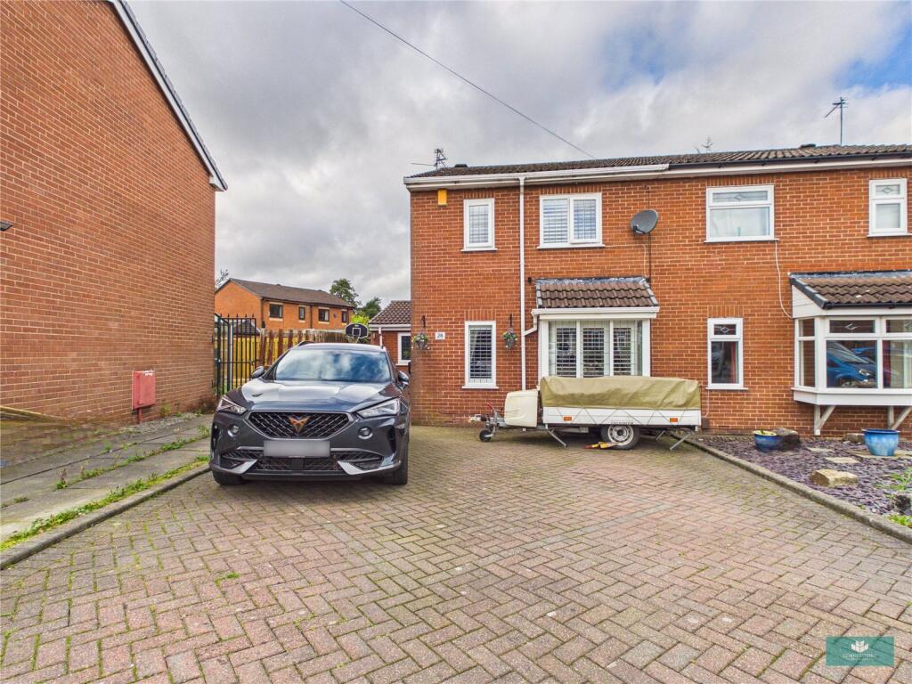 Main image of property: Pennine Vale, Shaw, Oldham, OL2