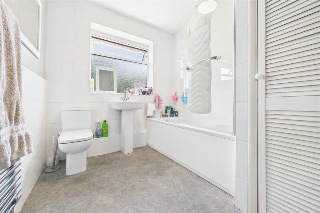 Church Street, Theale, Reading, Berkshire, RG7 - More