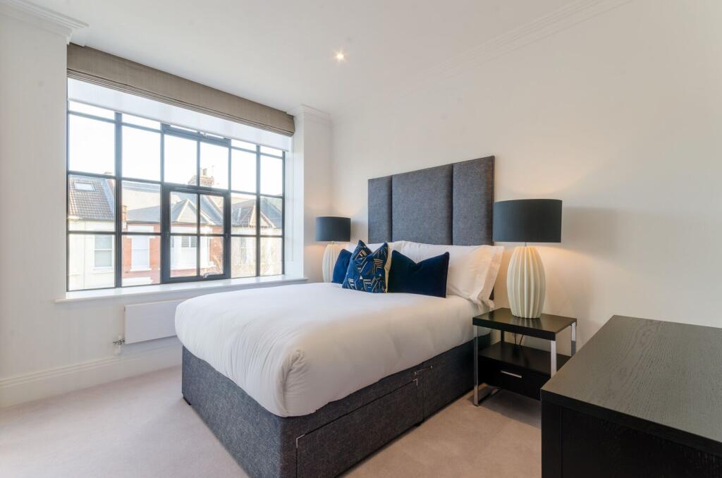 Apartment in London - View 5