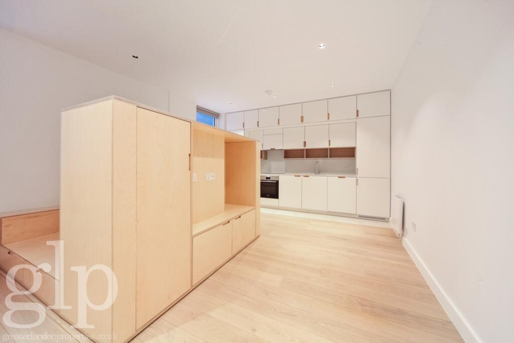 Apartment in London - View 4