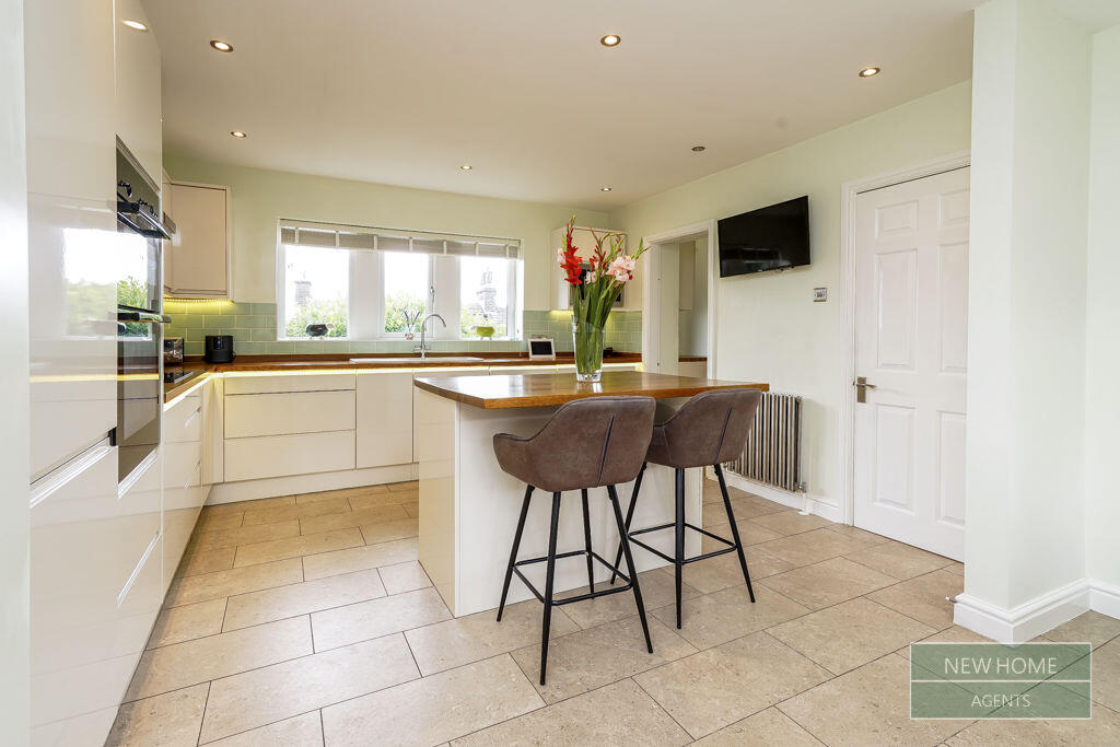 House in Bradford - View 3