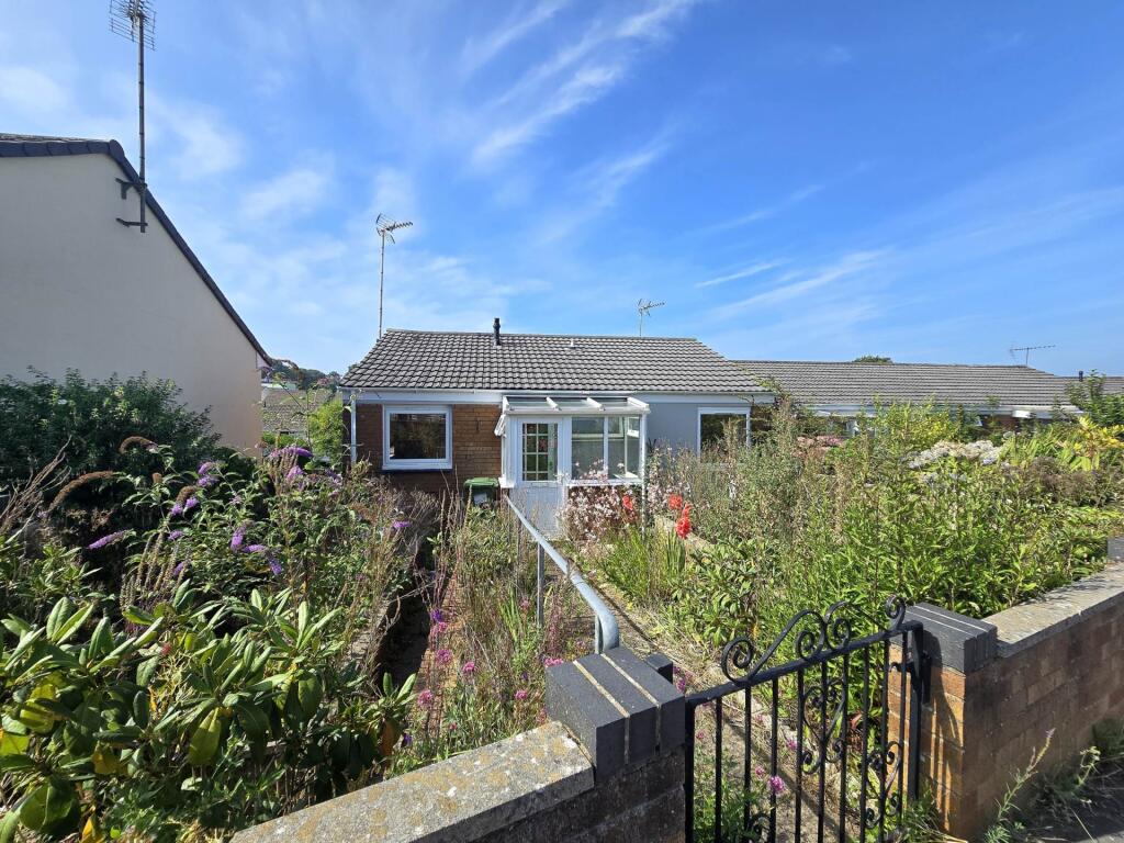 2-bed house on Moreton Park Road, Bideford, £180,000