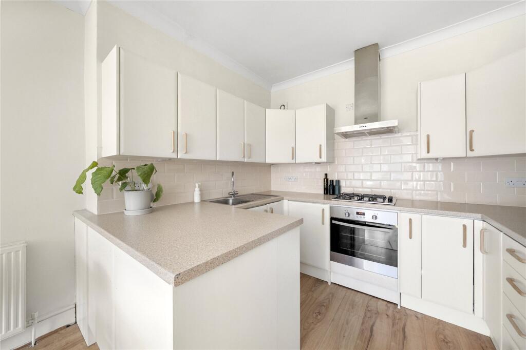 Apartment in London, Leyton - View 3