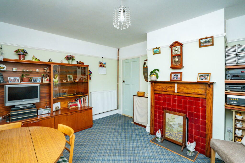House in Worcester - View 5