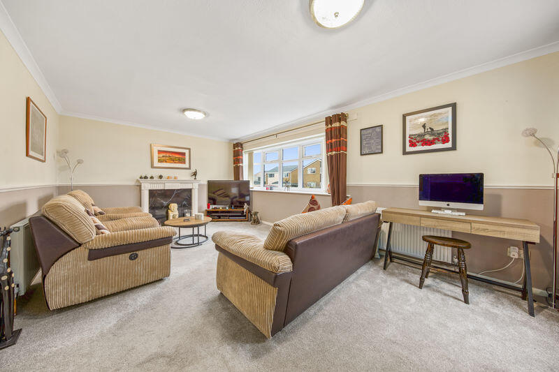 House in North East Derbyshire, Dronfield - View 4