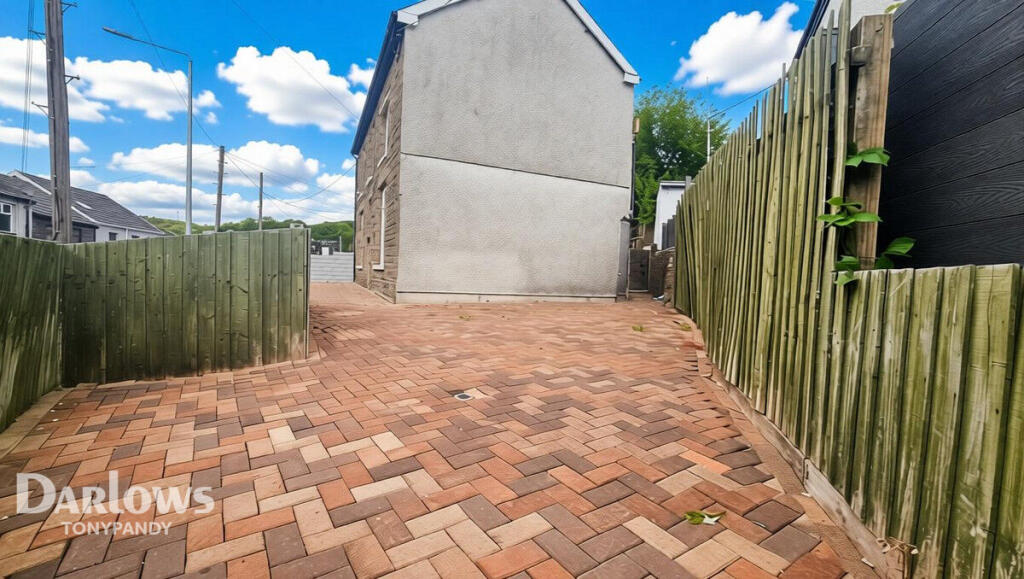 House in Cardiff - View 3