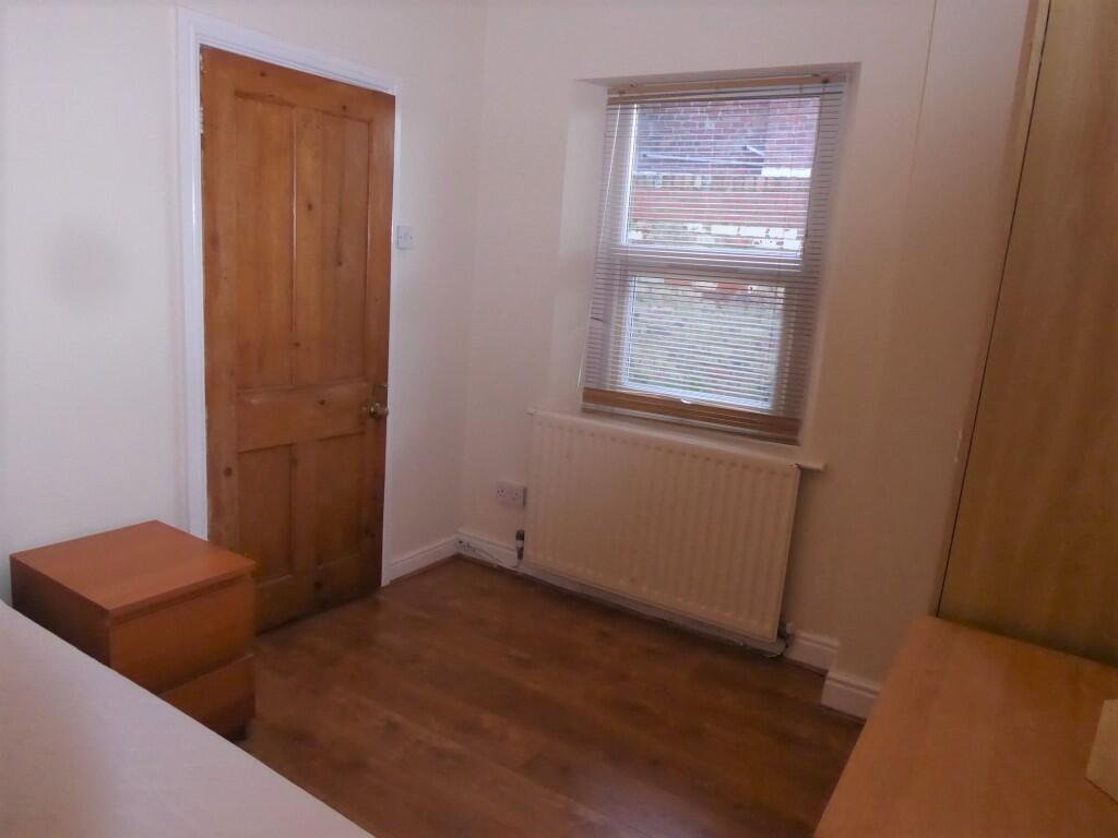 3 bedroom ground floor flat for rent