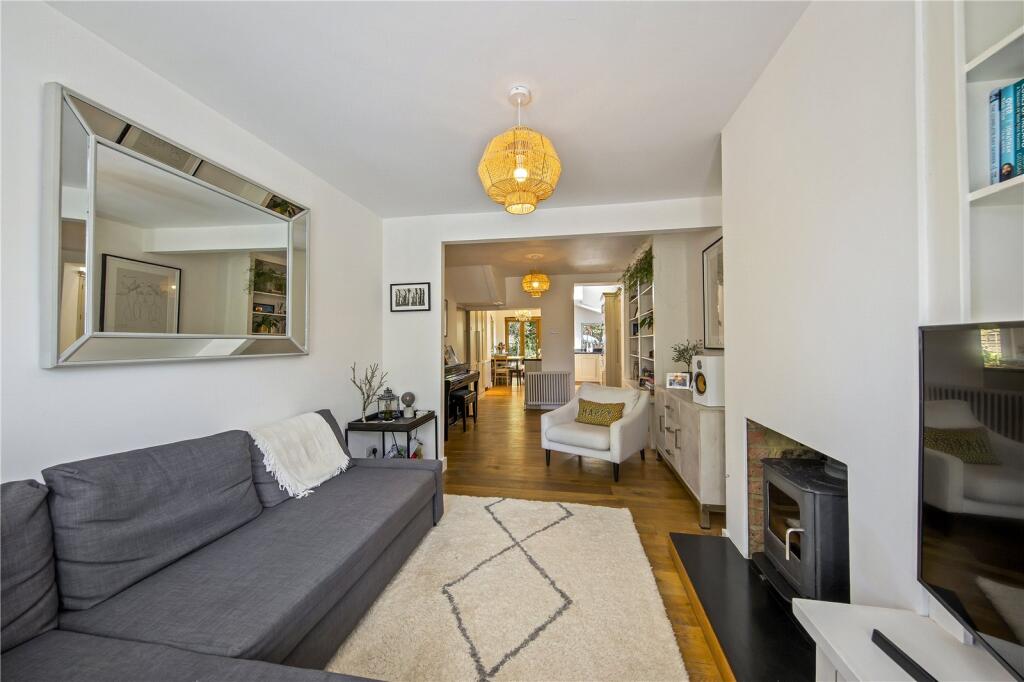 House in London, Whitton - View 3
