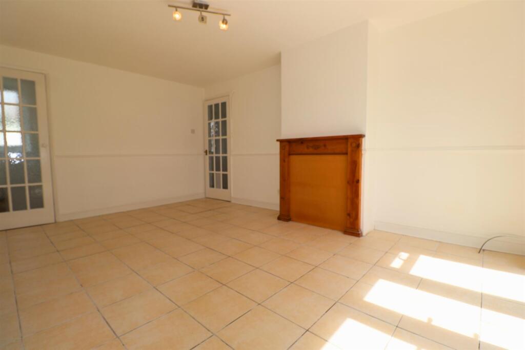 Main image of property: Curlew Road, Ipswich