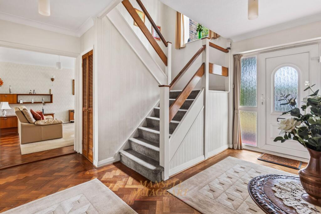 House in Redhill - More