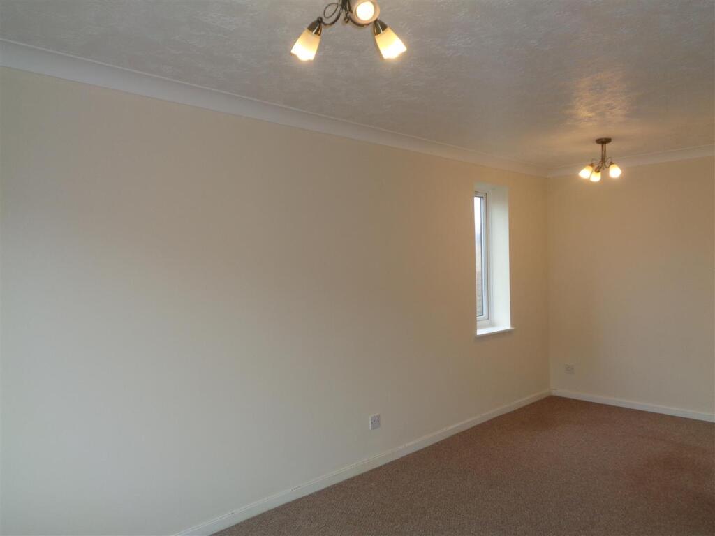 Apartment in Lewes, Seaford - View 3