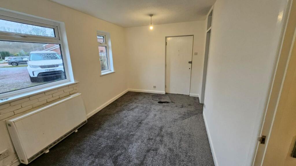 Mansfield Close, Birchwood, Warrington photo 2