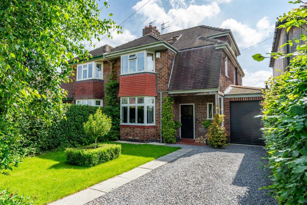 Main image of property: Hempland Lane, Heworth, York, YO31 1AZ