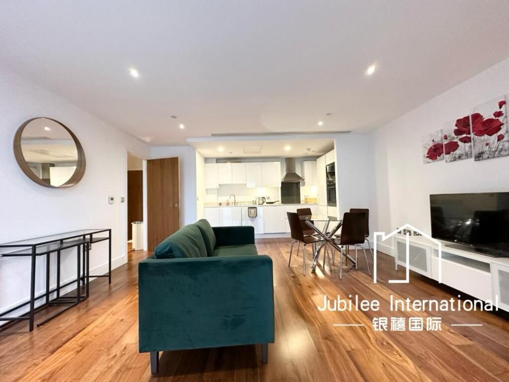 Main image of property: Jackson Tower,  Lincoln Plaza, London