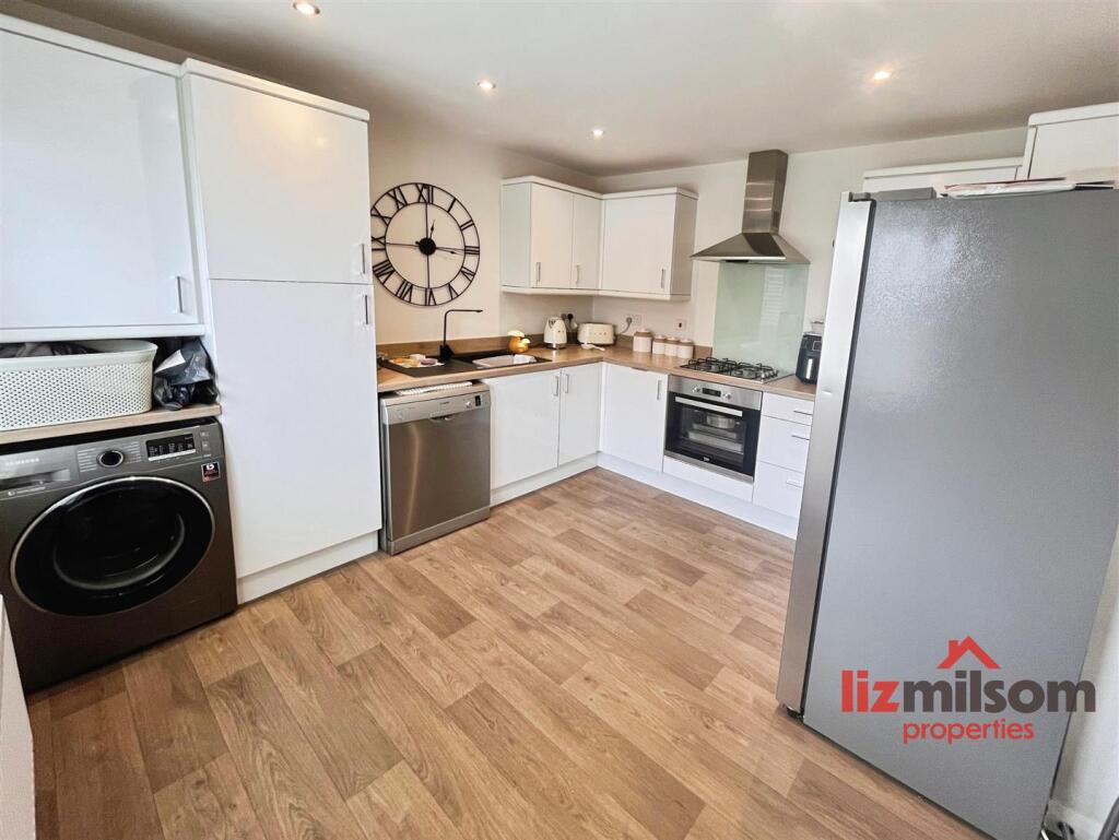 House in South Derbyshire, Derbyshire - More