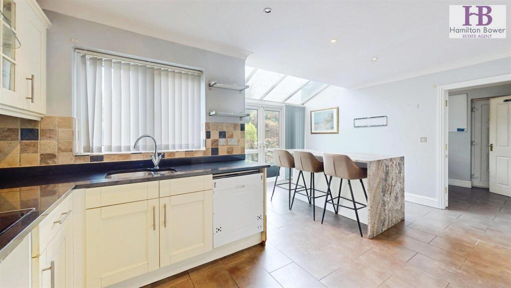 Additional image 8 of Oakdale Grove, Wrose, Shipley