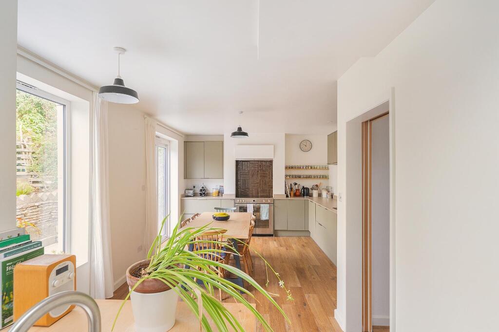 Main image of property: Queens Road, Knowle