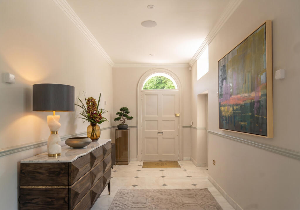 House in Bath - View 2