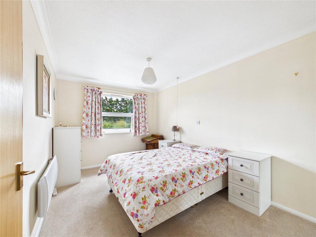 Apartment in East Suffolk, Whisstocks Place, Woodbridge - More
