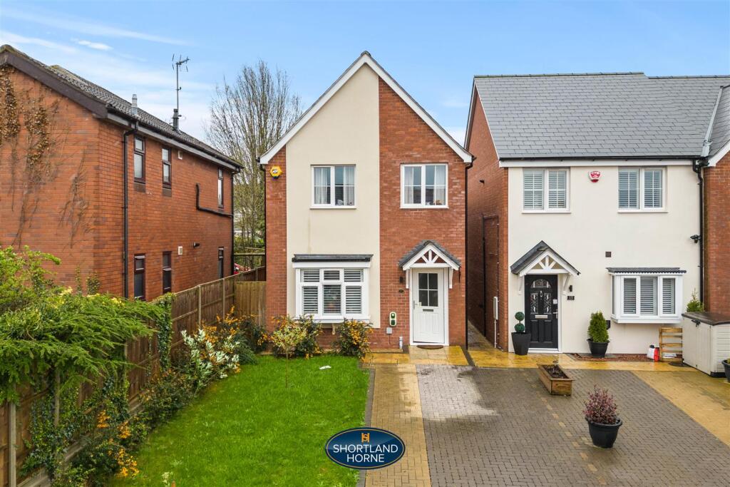 3-bed detached on Newhaven Close, Coundon, Coventry, £290,000