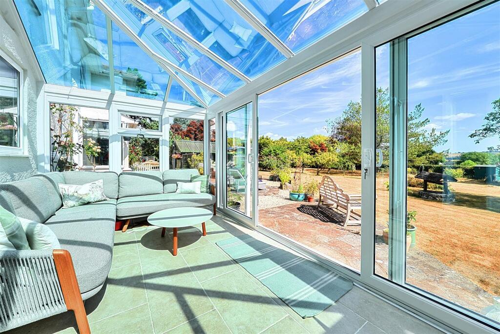 House in East Devon, Chardstock - More