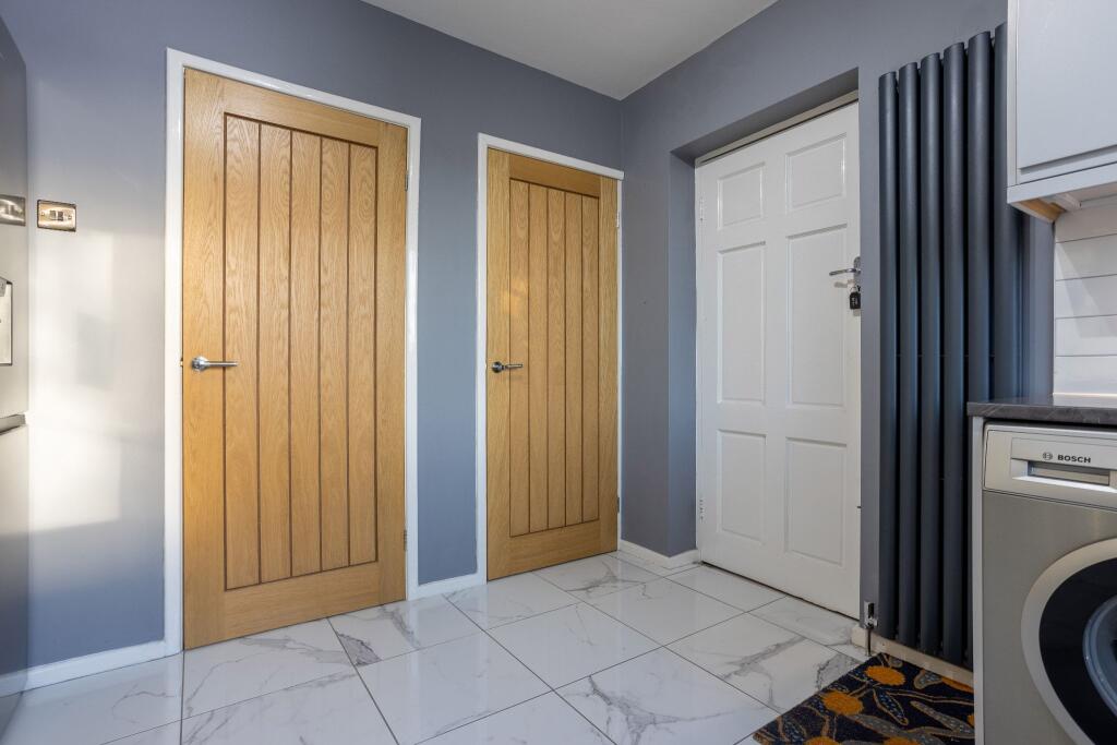 Wood View Grove, Brighouse, HD6 2EH photo 4