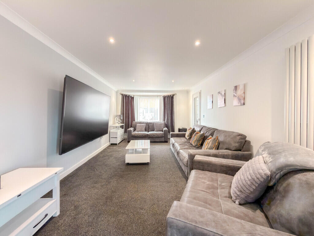 House in Ingleby Barwick, Stockton-on-Tees - View 5