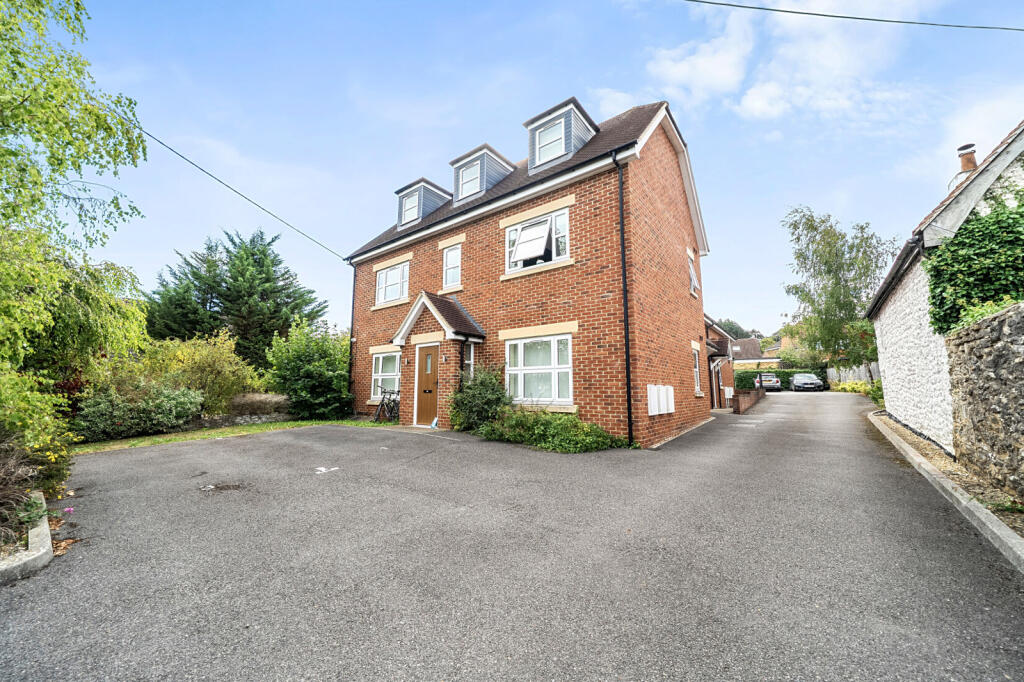 Main image of property: Eynsham Road, Oxford
