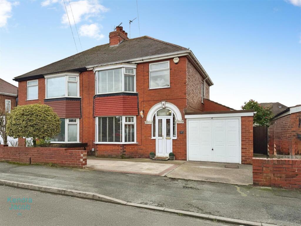 Main image of property: Mount Avenue, Worksop