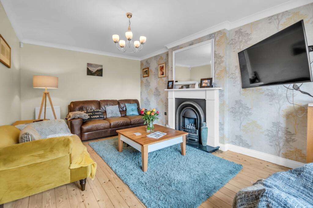 Holywell Avenue, Castleford WF10 photo 2