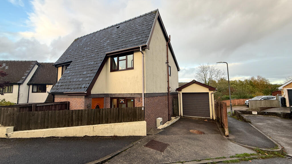Main image of property: Pentwyn Heights, Abersychan, Pontypool, Torfaen