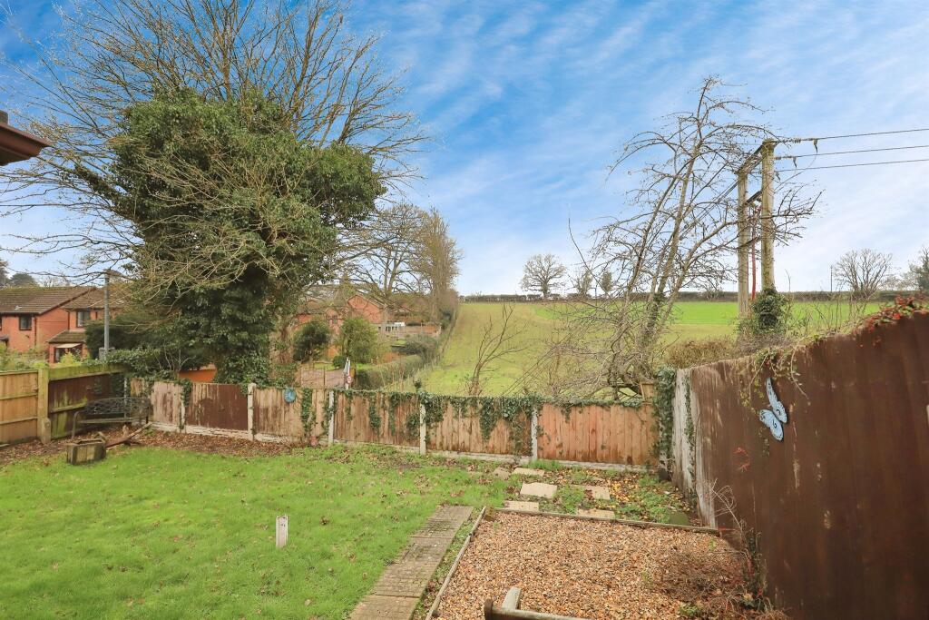 Damson Way, Bewdley photo 2