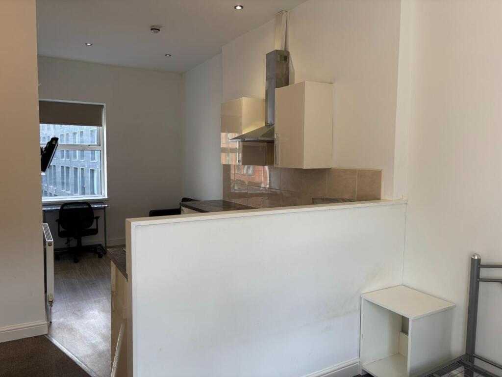 Studio flat for rent