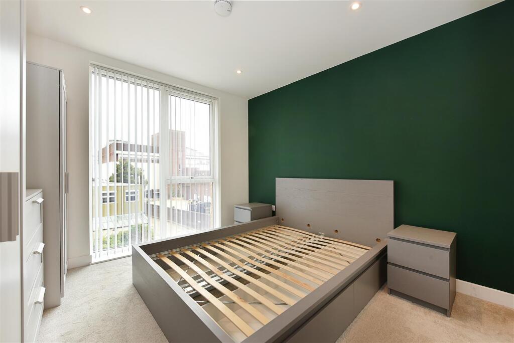 House in London - View 5