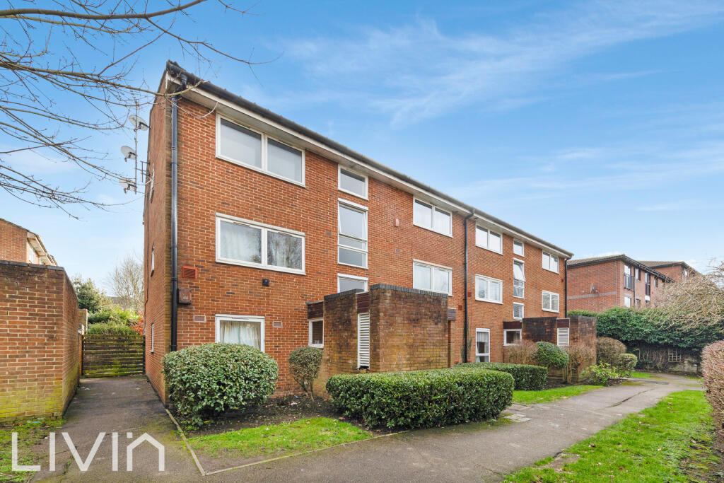 Main image of property: Chepstow Road, Croydon