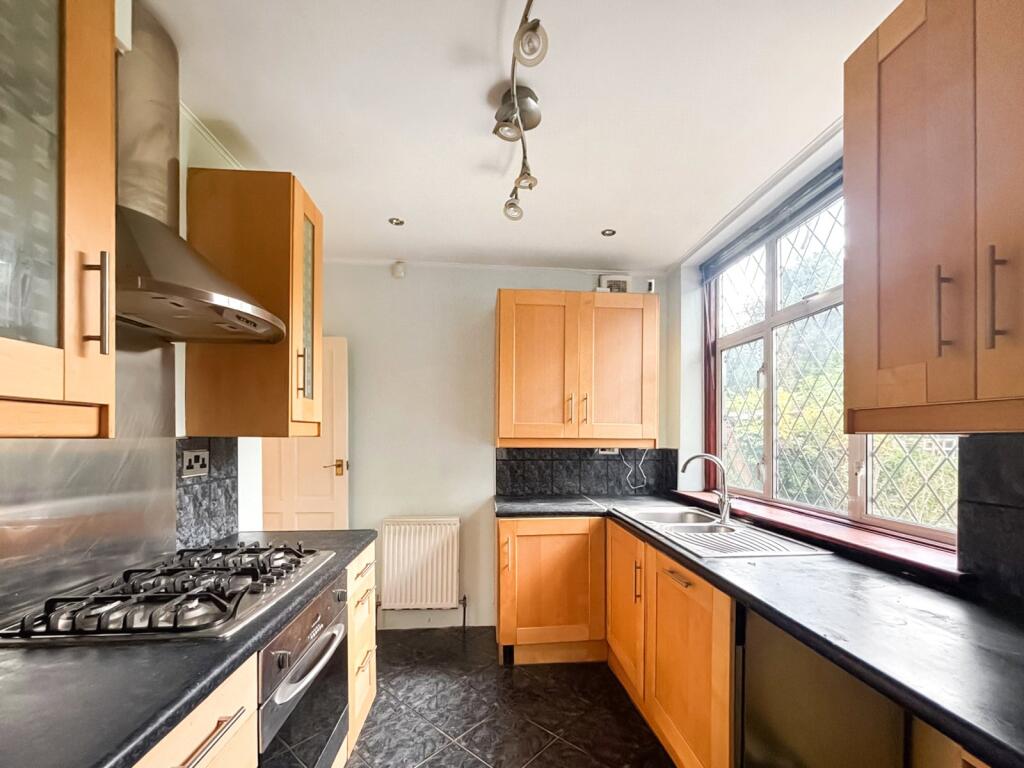 House in Dartford - View 5