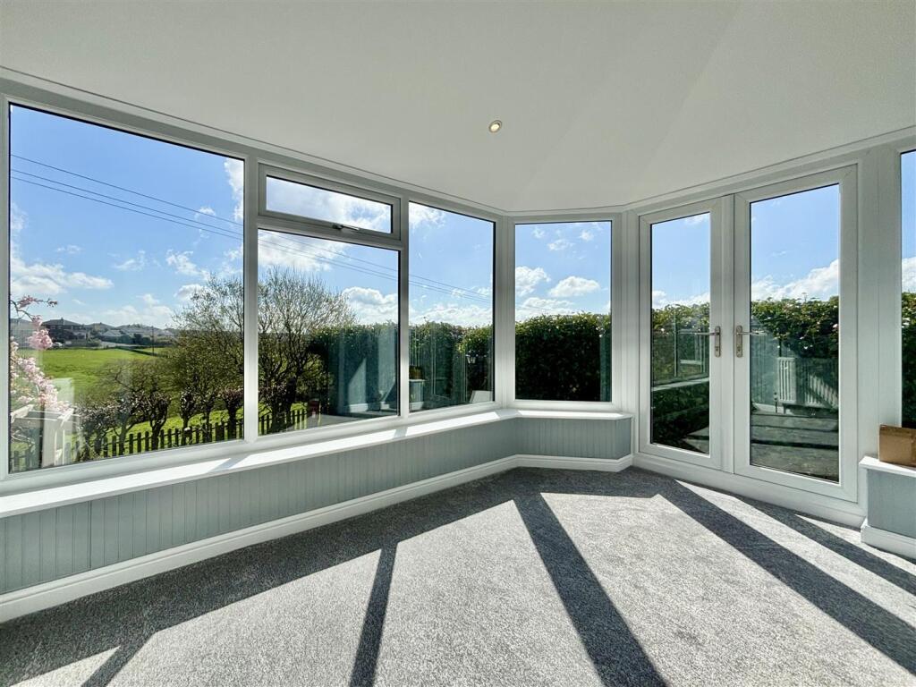 Ford, Queensbury, Bradford – pohled 3