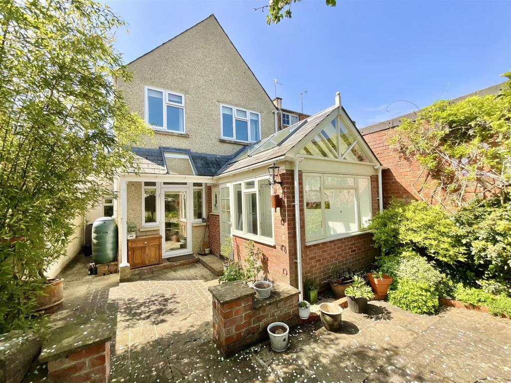 3-bed house on Victoria road, Cirencester, £665,000
