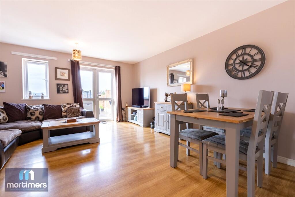 2 bedroom terraced house for sale in George Street, Clitheroe ...
