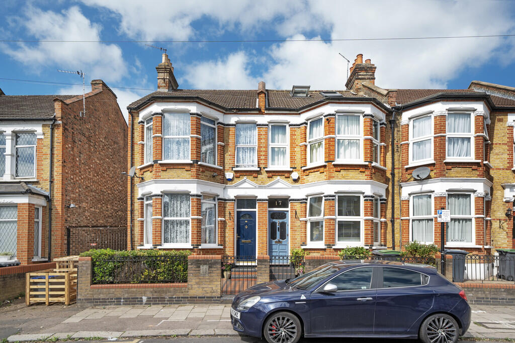 2-bed terraced on La Rose Lane, London, £600,000