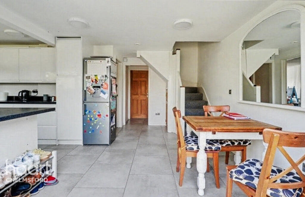 Leybourne Drive, Chelmsford photo 4