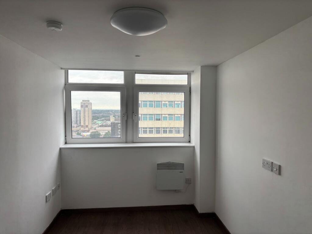 Apartment in Liverpool - View 3