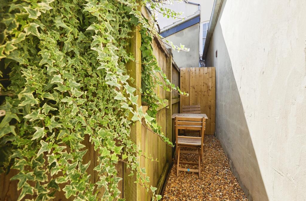 Additional image 4 of Hoopers Barton, Frome, BA11
