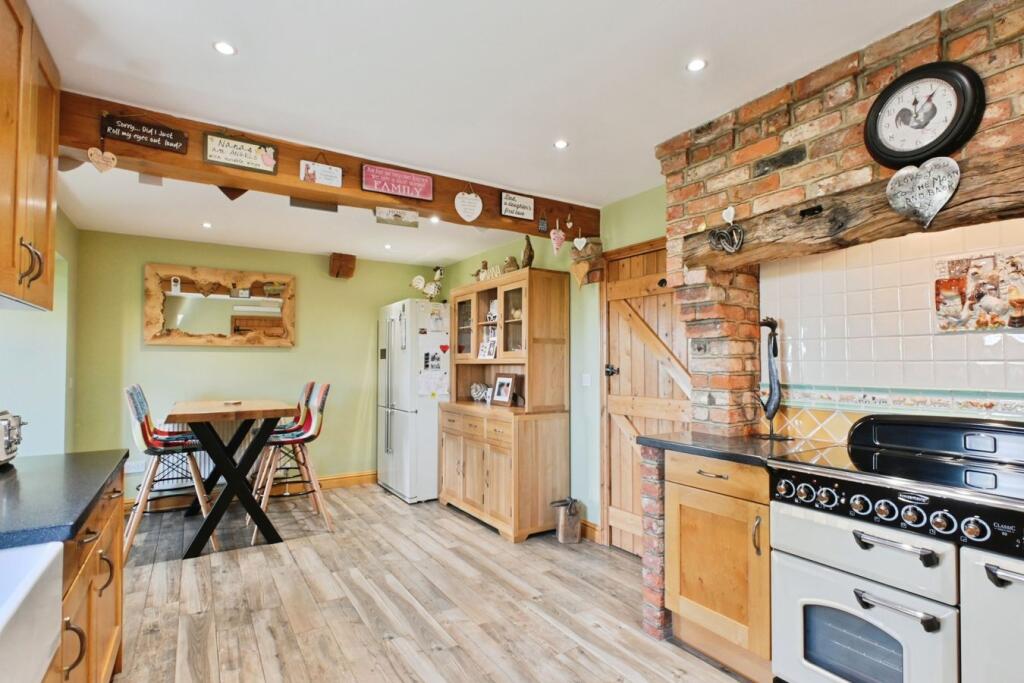House in Peterborough - View 4