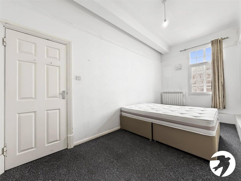 Apartment in Rochester - More