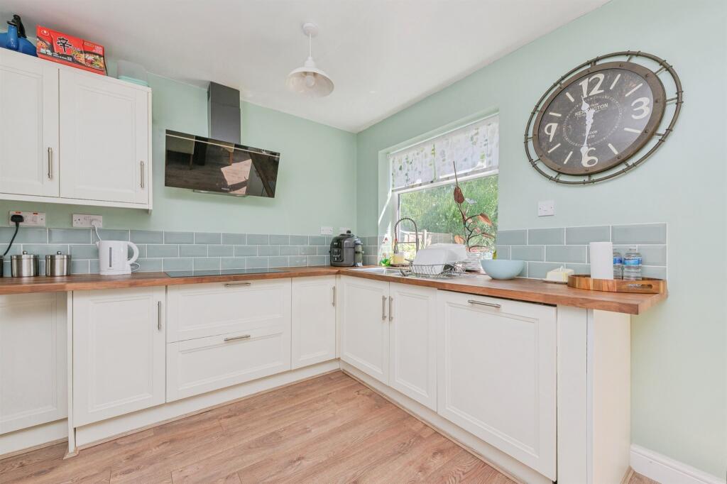 Whitehouse Common Road, Sutton Coldfield - View 3